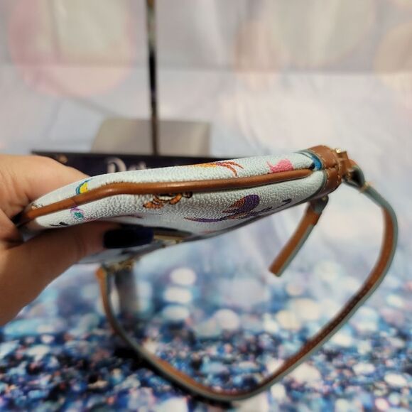 Disney Dooney & Bourke Out to Sea Wristlet / Pouch Authentic - Picture 5 of 15